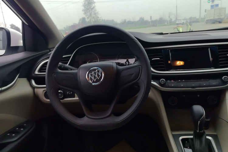 别克 英朗 2021款 典范 1.5L 自动精英型中控内饰13