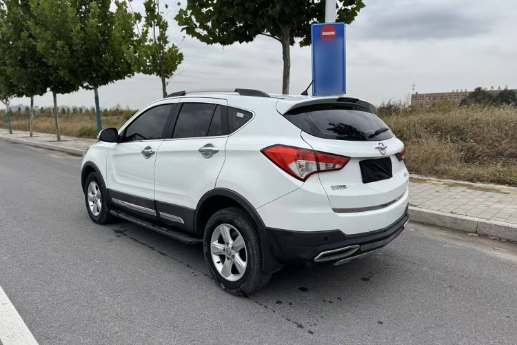 海马S5 2015款 1.5T CVT豪华型车身外观6005