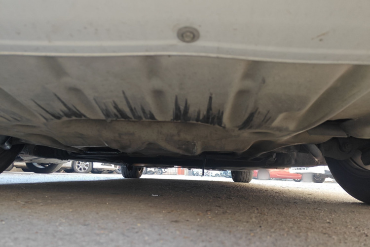 宝马5系(进口) 2014款 520i 典雅型局部细节9008