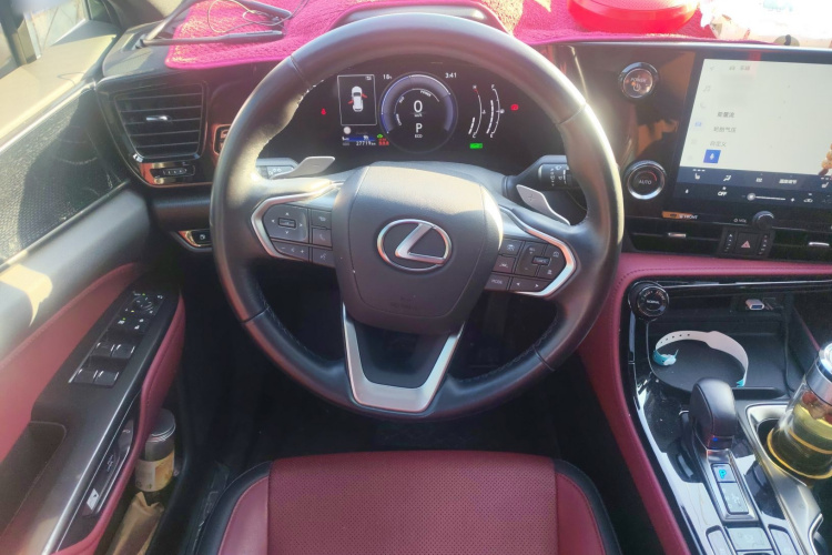 雷克萨斯NX 2023款 350h 前驱 创悦版中控内饰13