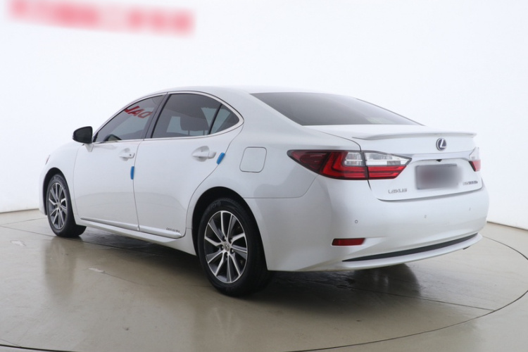 雷克萨斯ES 2015款 300h 舒适版车身外观6005