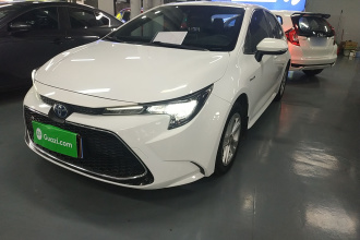 丰田 雷凌 2022款 双擎 1.8H E-CVT豪华版