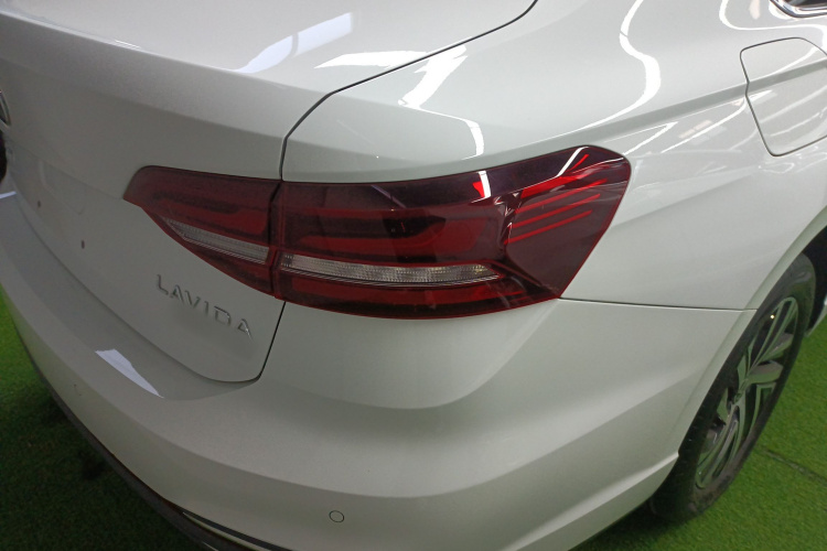 大众 朗逸 2023款 300TSI DSG满逸版车身外观9