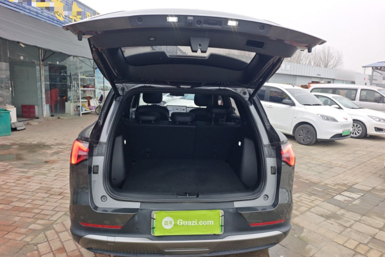 五菱汽车 五菱星光S 2024款 130km 旗舰型机舱底盘23