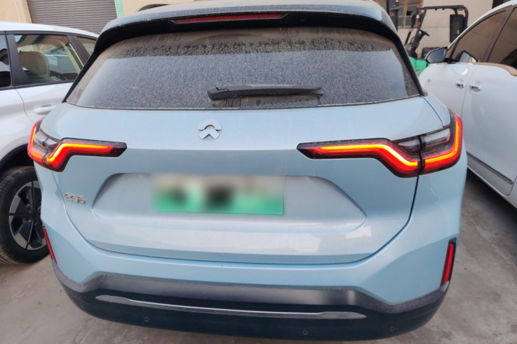 蔚来ES6 2020款 420KM 运动版车身外观6