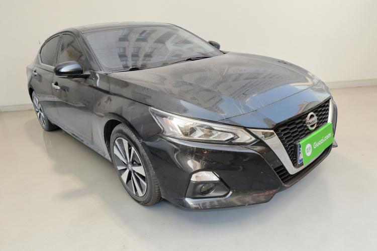 日产 天籁 2021款 2.0T XL 智进版车身外观3