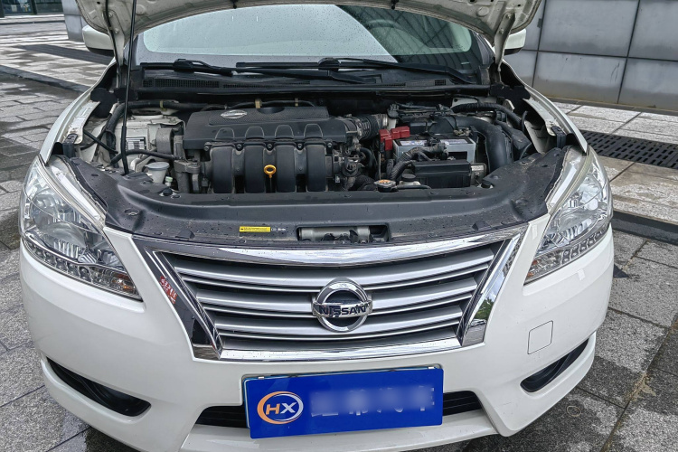 日产 轩逸 2012款 1.8XE CVT舒适版车身外观6005