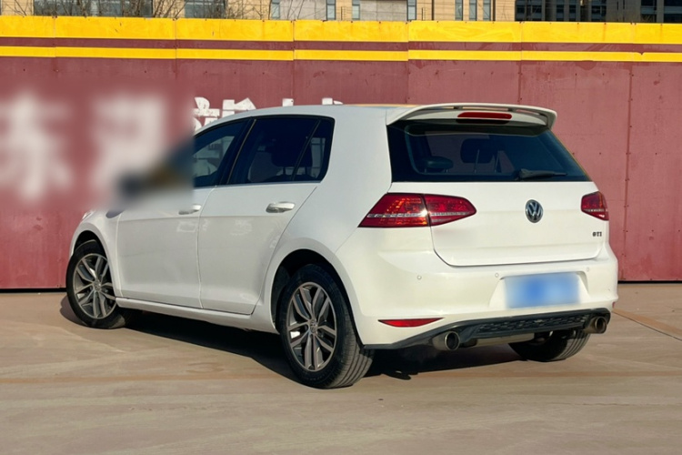 大众 高尔夫 2016款 230TSI 自动豪华型车身外观6002