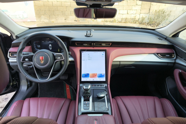 红旗H5 2023款 1.5T DCT智联旗韵版中控内饰12