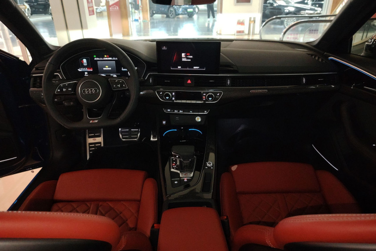 奥迪S4 2023款 S4 3.0TFSI中控内饰12