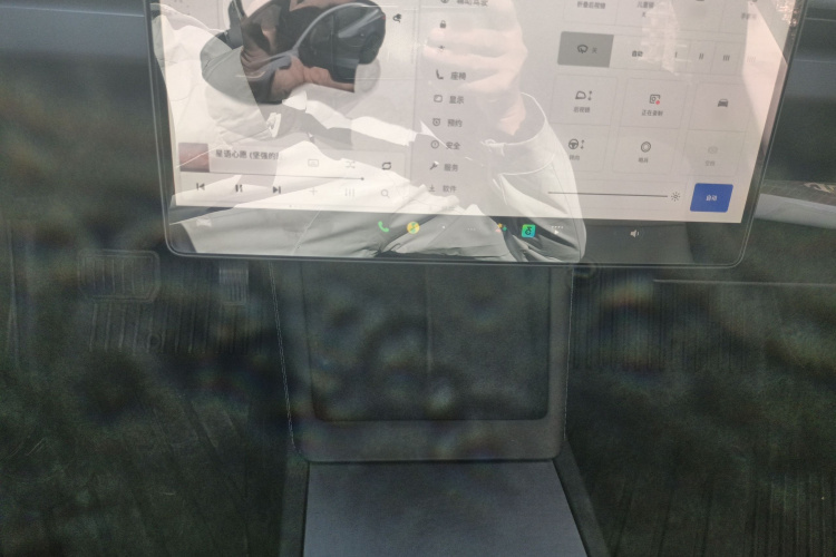 特斯拉 Model 3 2023款 后轮驱动版局部细节16