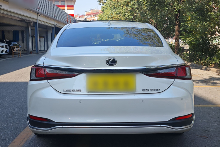 雷克萨斯ES 2023款 200 豪华版车身外观6002