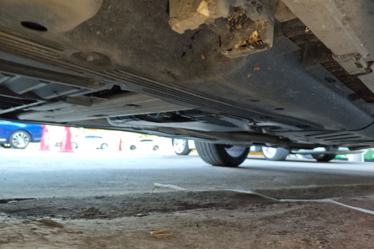 奔驰GLE AMG 2022款 AMG GLE 53 4MATIC+局部细节9004