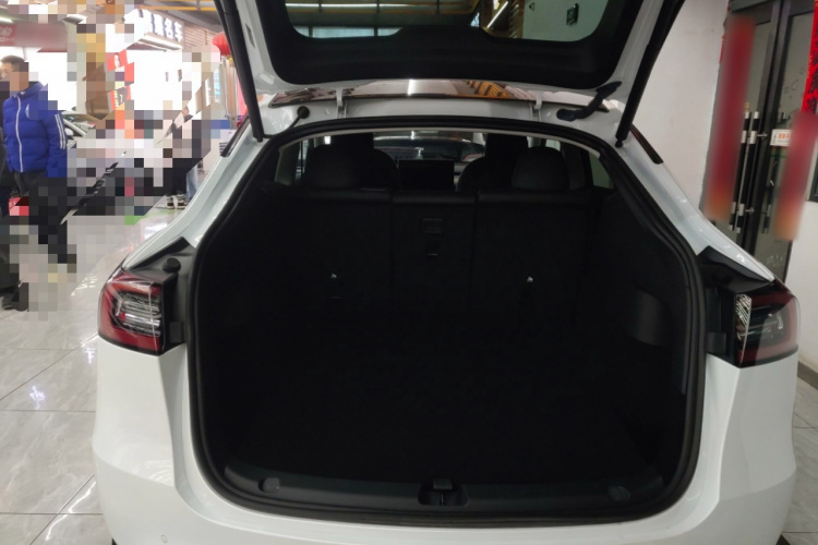 特斯拉 Model Y 2022款 改款 后轮驱动版局部细节23