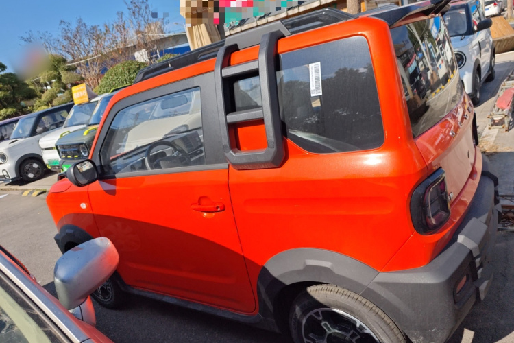 吉利银河 2025款 210km 熊猫骑士车身外观6003