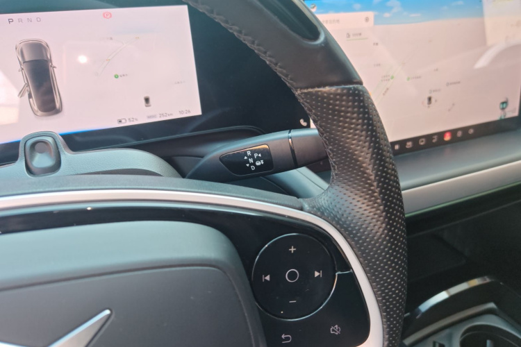 小鹏P7 2022款 480N+局部细节18