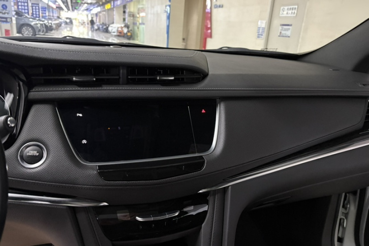 凯迪拉克XT5 2021款 28T 豪华型中控内饰7013