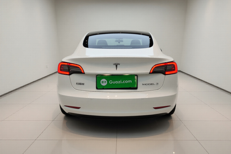 特斯拉 Model 3 2022款 后轮驱动版车身外观6