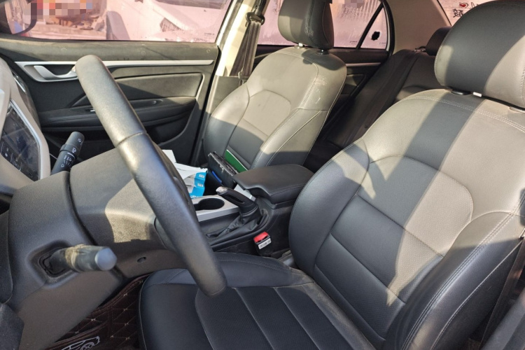 吉利汽车 远景 2019款 升级版 1.5L 手动豪华型 国VI中控内饰19