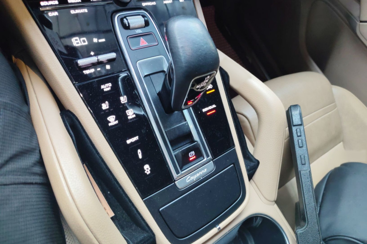 保时捷 2019款 Cayenne 3.0T局部细节18