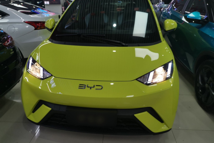 比亚迪 海鸥 2024款 荣耀版 305km 活力版车身外观2