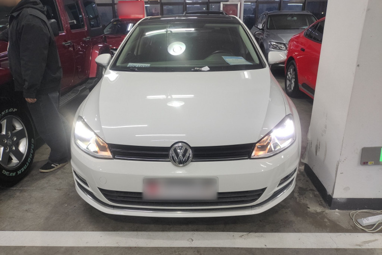 大众 高尔夫 2015款 1.4TSI 自动豪华型车身外观2