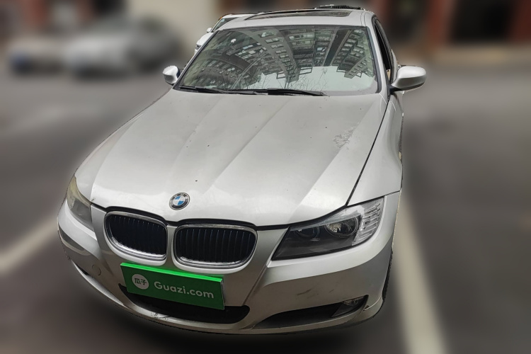 宝马3系 2011款 318i 领先型车身外观2