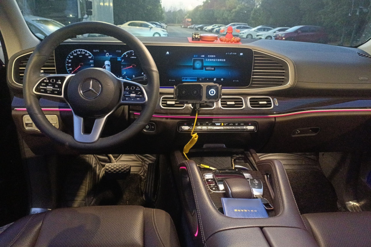 奔驰GLE 2020款 改款 GLE 350 4MATIC 时尚型特别版中控内饰12