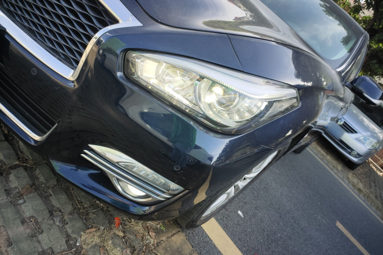 英菲尼迪Q70 2017款 Q70L 2.5L 悦享版局部细节36