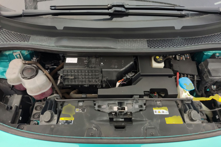 大众ID.3 2021款 Pro 极智版机舱底盘24