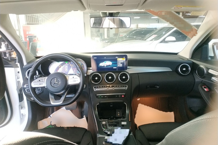 奔驰C级 2021款 C 260 L 运动版中控内饰7002