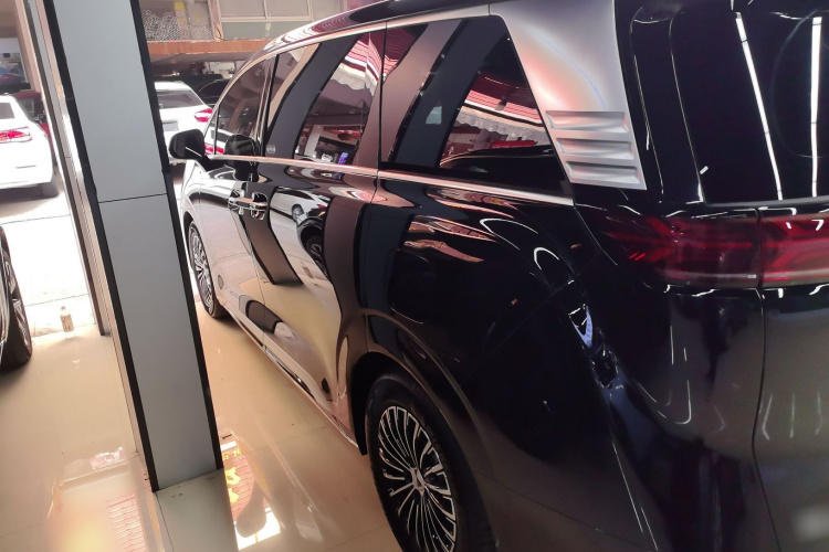 腾势D9 2024款 EV 620 尊享型车身外观6003