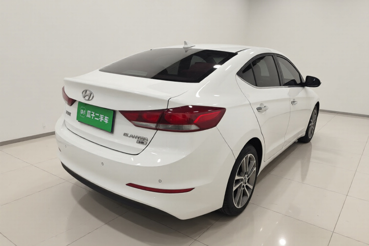 现代 领动 2016款 1.6L 自动智炫·精英型车身外观7