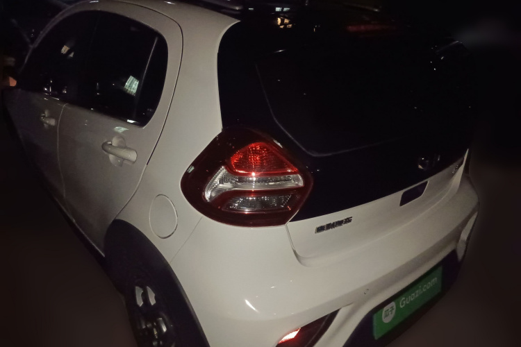 吉利汽车 远景X1 2017款 1.3L 自动乐趣版车身外观6003