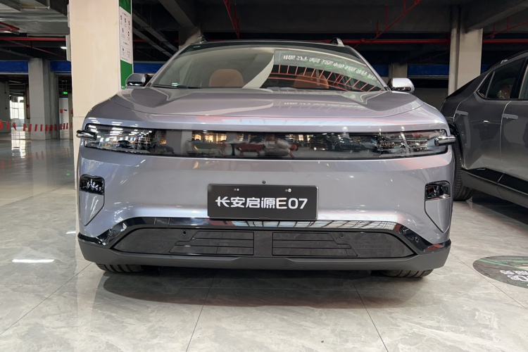 长安启源E07 2025款 纯电 四驱 90kWh Ultra高性能版车身外观6001