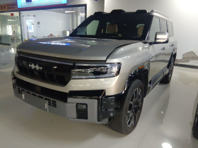 方程豹 豹8 2025款 智勇旗舰版 7座