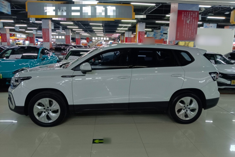 大众 途岳 2023款 300TSI 两驱新月版车身外观4