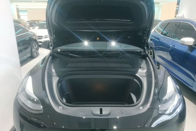 特斯拉 Model Y 2022款 后轮驱动版机舱底盘24