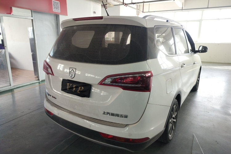 宝骏730 2019款 1.5T CVT时尚型 7座 国VI车身外观9