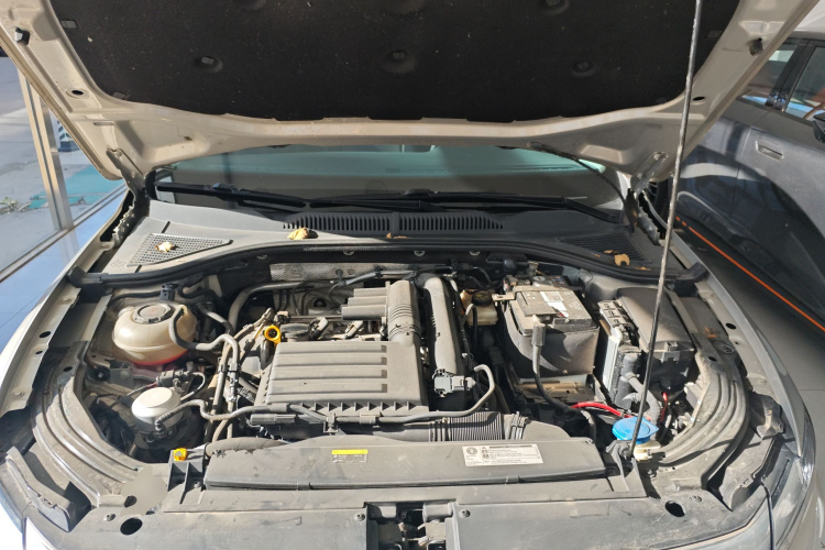 大众 朗逸 2021款 280TSI DSG舒适版机舱底盘24