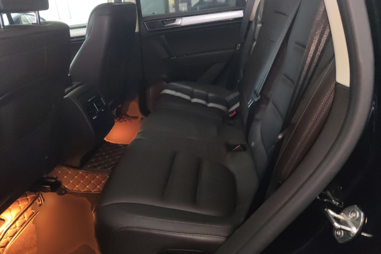 大众 途锐 2017款 3.0TSI 拓野型中控内饰7004