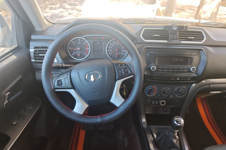 长城 风骏5 2021款 2.0T柴油两驱精英型大双排国VI GW4D20M中控内饰13