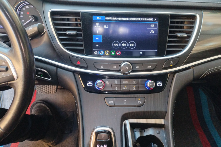 别克 君越 2021款 652T 豪华型局部细节16