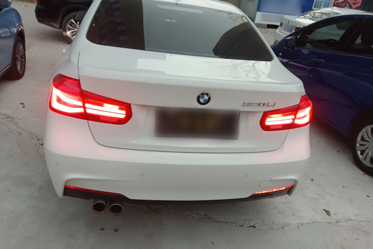 宝马3系 2019款 320Li M运动套装车身外观6