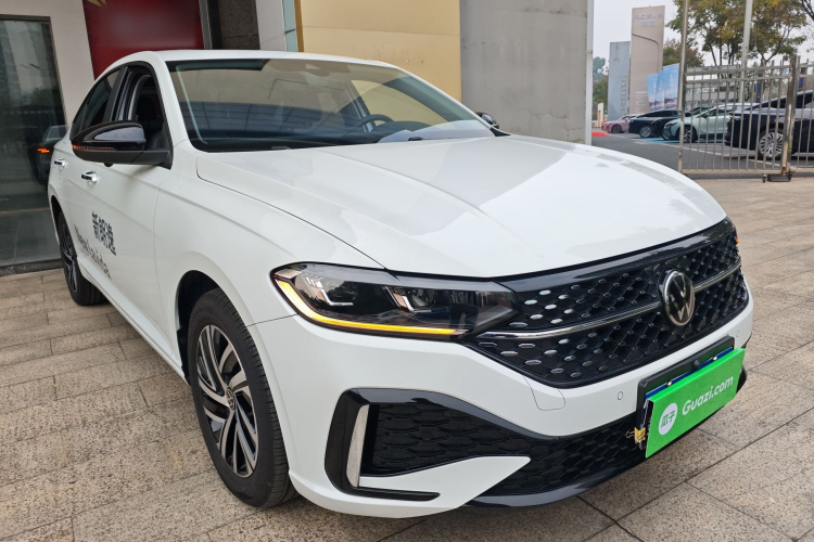 大众 朗逸 2024款 300TSI DSG星空领先版车身外观3