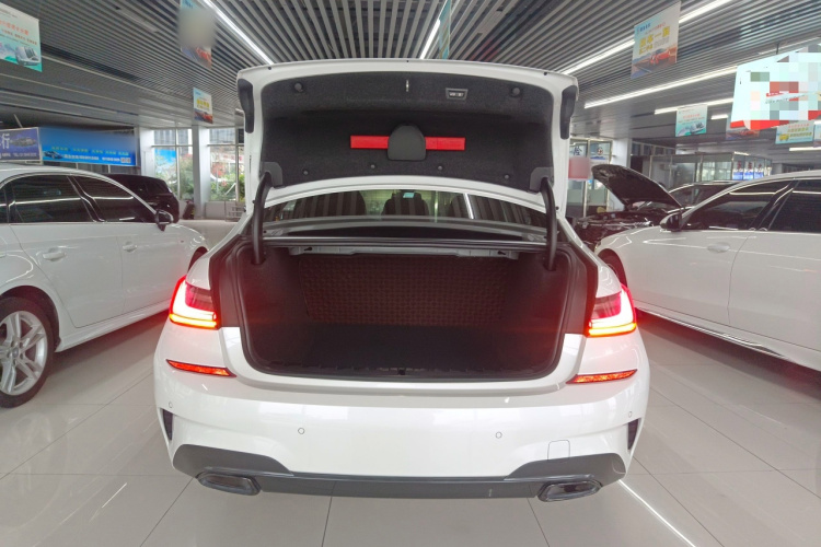 宝马3系 2022款 325Li M运动曜夜套装机舱底盘23