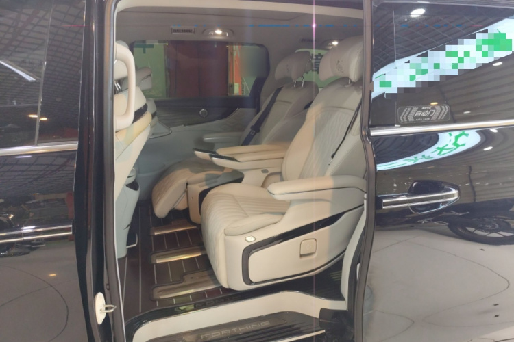 东风风行 星海V9 2024款 1.5TD 200km 青云梯系列 尊贵型中控内饰21