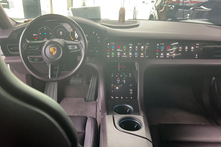 保时捷 2019款 Taycan 4S中控内饰7003