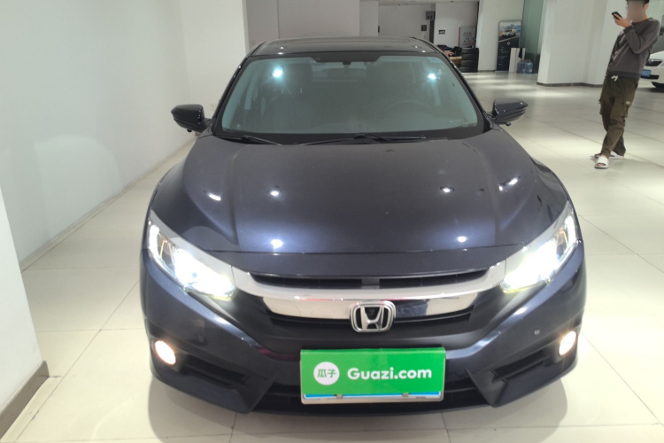 本田 思域 2016款 180TURBO CVT舒适版车身外观2