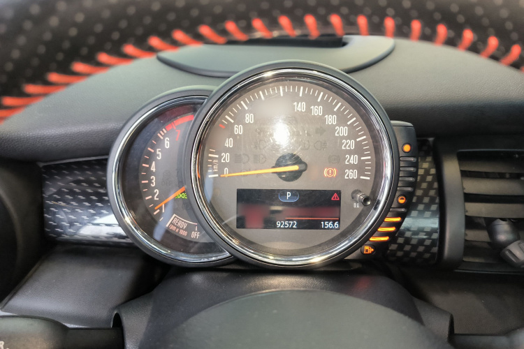 MINI 2016款 2.0T COOPER S 五门版局部细节14